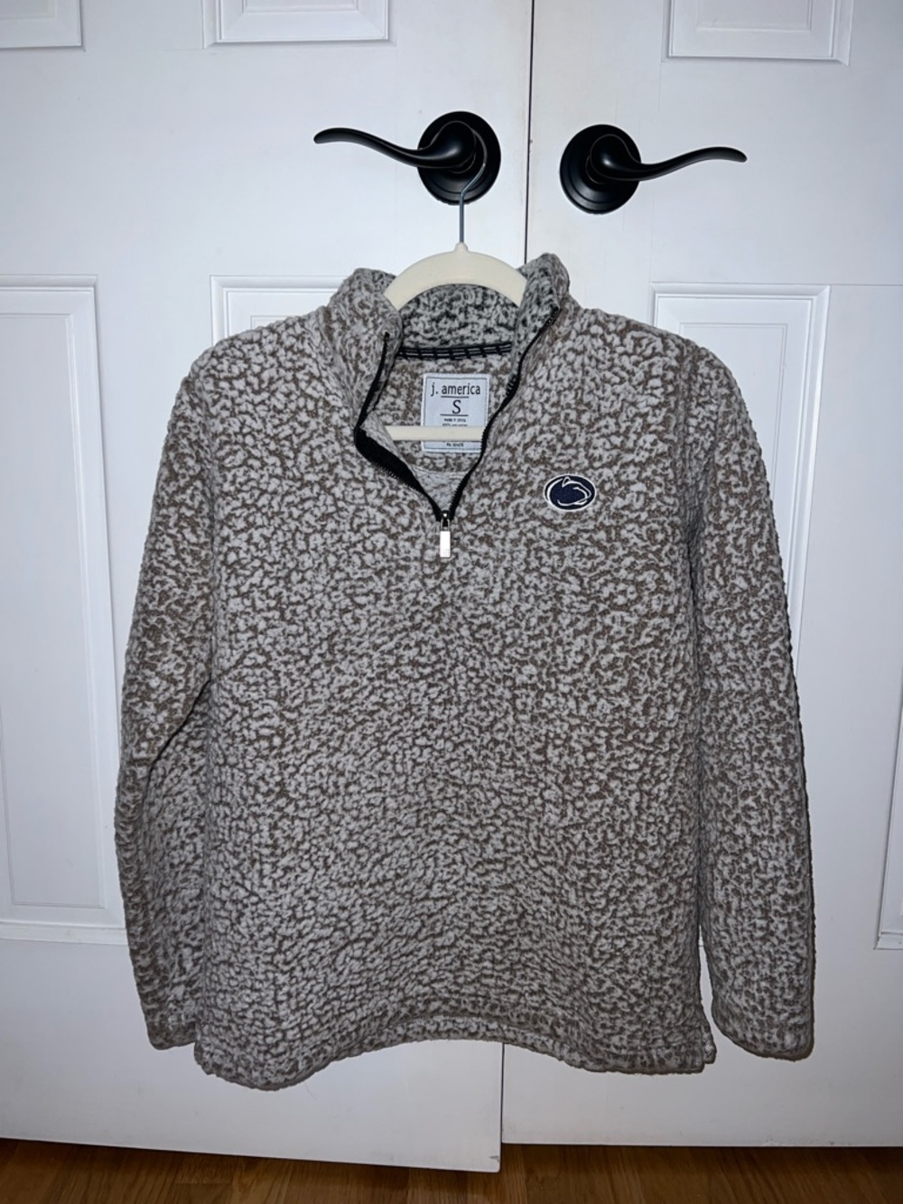 J. America Penn State women’s Cream & Taupe Sherpa Quarter-Zip Pullover
